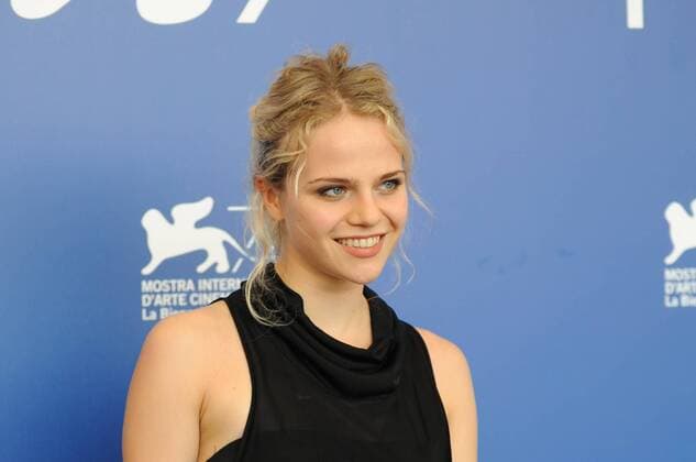 74. Filmfestspiele in Venedig, Italien. Lili Epply beim Photocall zum deutschen Film KRIEG (Orrizonti) von Schiwago Film Berlin. 74th Film Festival Venice, Mostra del Cinema, Biennale Venezia, Italy.