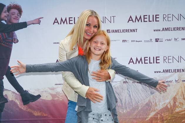 Eva Gruenbauer mit Tochter Amelie, Filmpremiere AMELIE RENNT im Rio Filmpalast in Muenchen am 09.08.2017
