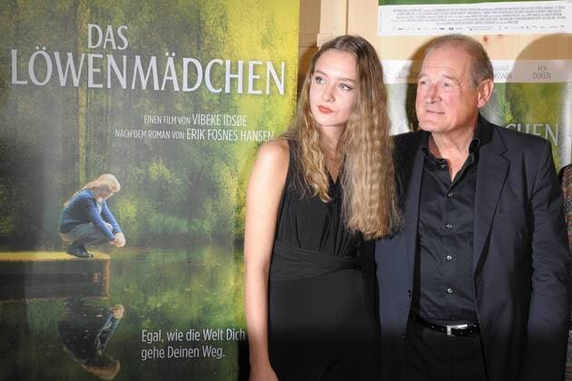 Mathilde Thomine Storm, Burghart Klaussner Ankunft zur Premiere von Das Loewenmaedchen im Kino delphi LUX in Berlin am 12.09.2017