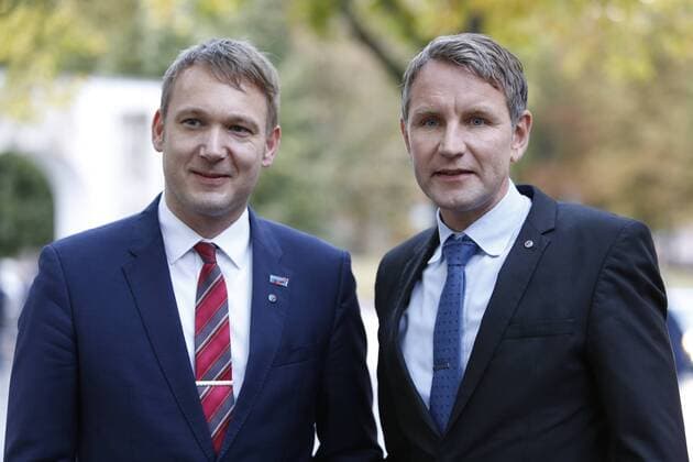 vl Andre Poggenburg (AfD), Björn Höcke (AfD) im Gespräch, News, Politik, Kundgeung der AfD in Magdeburg,
