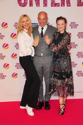 Veronica Ferres, Heiner Lauterbach und Magdalena Boczarska bei der Unter Deutschen Betten Film Premiere am 12.09.2017 in München Unter Deutschen Betten Film Premiere in Muenchen, 2017