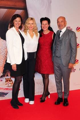 Ministerin Ilse Aigner, Veronica Ferres, Bettina Reitz, Heiner Lauterbach, Filmpremiere von UNTER DEUTSCHEN BETTEN im Mathaeser Filmpalast in Muenchen am 12.09.2017