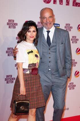 Heiner Lauterbach mit Ehefrau Viktoria, Filmpremiere von UNTER DEUTSCHEN BETTEN im Mathaeser Filmpalast in Muenchen am 12.09.2017