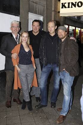 Heinz Strunk, Friederike Kempter, Charly Hübner, Peter Heinrich Brix und Lars Jessen bei der Premiere des Fernsehfilms Jürgen - Heute wird gelebt im Abaton Kino. Hamburg, 12.09.2017