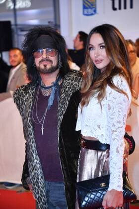 September 13, 2017 - Toronto, Ontario, Canada - COURTNEY and NIKKI SIXX attend Long Time Running premiere during the 2017 Toronto International Film Festival at Roy Thomson Hall on September 13, 2017 in Toronto, Canada Toronto Canada - ZUMAv53_ 20170913_zaf_v53_040 Copyright: xIgorxVidyashevx