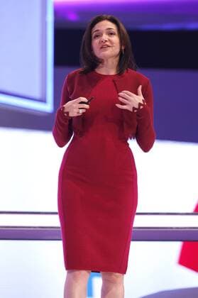 Sheryl Sandberg auf der Bühne der Congress Hall der dmexco 2017 Fachmesse für Marketing und Werbung auf der Koelnmesse. Köln, 13.09.2017 *** Sheryl Sandberg on the Stage the Congress Hall the dmexco 2017 Trade fair for Marketing and Advertising on the Koelnmesse Cologne 13 09 2017 Foto:xC.xHardtx xFuturexImage