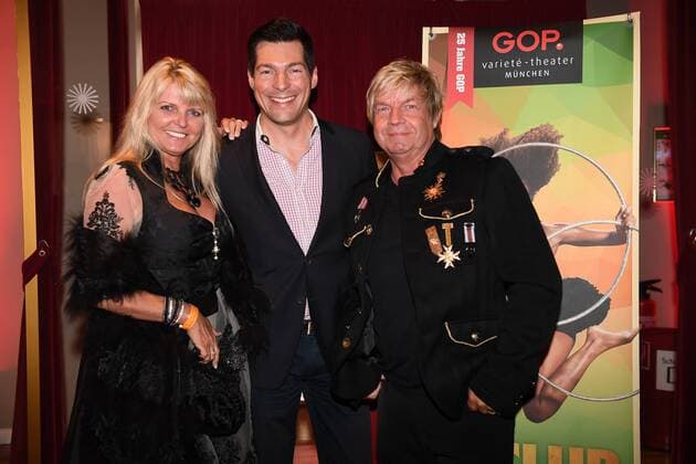 DJ Woiferl und Gisela Kraus mit Roman Staudt (GOP) Premiere le club GOP VarietŽ Theater Show München 15. September 2017