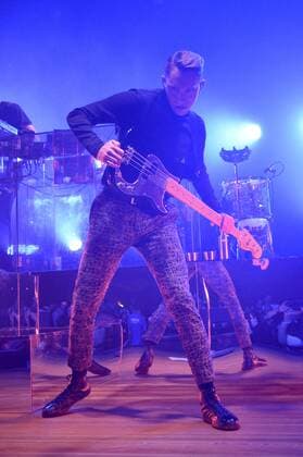 Oliver Sim von The xx live beim NDR 2 Soundcheck Neue Musik Festival 2017 in der Stadthalle. Göttingen, 15.09.2017