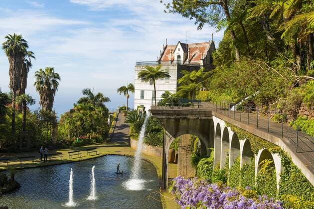  Historischer Palast, See und Wasserspiele im botanischen Garten, Monte Palace Tropical Garden, Monte, Insel Madeira, Portugal, Europa *** Historical Palace Lake and Water games in Botanical Garden Monte Palace Tropical Garden Monte Island Madeira Portugal Europe Copyright: imageBROKER/OliverxGerhard ibloge04538114.jpg