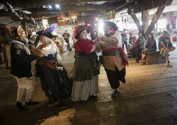 (170916) -- RICHMOND(CANADA), Sept. 16, 2017 -- People dressed in pirate costumes dance during the Pirate Weekend event at the Gulf of Georgia Cannery National Historic Site in Richmond, Canada, Sept. 16, 2017. ) CANADA-RICHMOND-PIRATE WEEKEND LiangxSen 