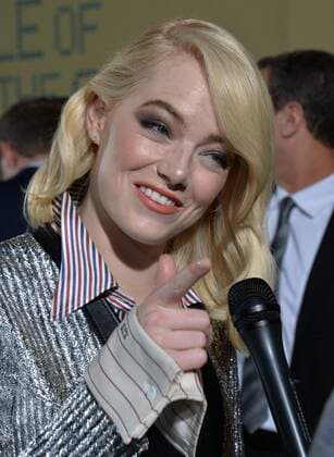 Cast member Emma Stone attends the premiere of the biographical sports comedy Battle of the Sexes at the Regency Village Theatre in the Westwood section of Los Angeles on September 16, 2017. Storyline: The true story of the 1973 tennis match between World number one Billie Jean King and ex-champ and serial hustler Bobby Riggs.  LAP2017091650 JIMxRUYMEN
