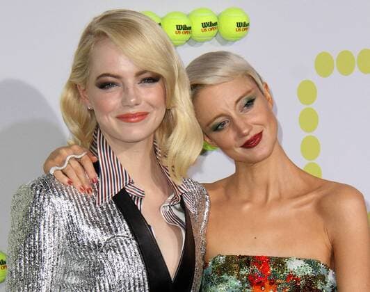 Premiere du film Battle of sexes . 16 September 2017 - Beverly Hills, California - Emma Stone and Andrea Riseborough. Battle Of The Sexes Los Angeles Premiere held at the Regency Village Theatre in Los Angeles. Photo Credit: AdMedia 220708 AdMedia Starface 2017-09-16 CA Los Angeles Etats-Unis  Copyright: xAdMediax STAR_220708_039