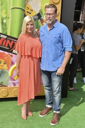 Tori Spelling mit Gatte Dean McDermott bei der Premiere des Kinifilme The LEGO Ninjago Movie im Regency Village Theatre. Westwood, 16.09.2017 *** Tori Spelling with Husband Dean McDermott at the Premiere the The Lego Ninjago Movie in Regency Village Theatre Westwood 16 09 2017 Foto:xD.xStarbuckx xFuturexImage