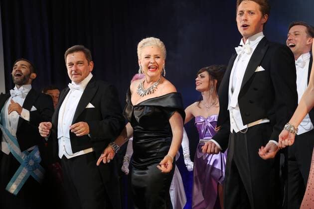 Premiere - I AM FROM AUSTRIA Wien, Raimundtheater, 16. 09. 2017 Irena FLURY, Lukas PERMAN, Elisabeth ENGSTLER, Andreas STEPPAN