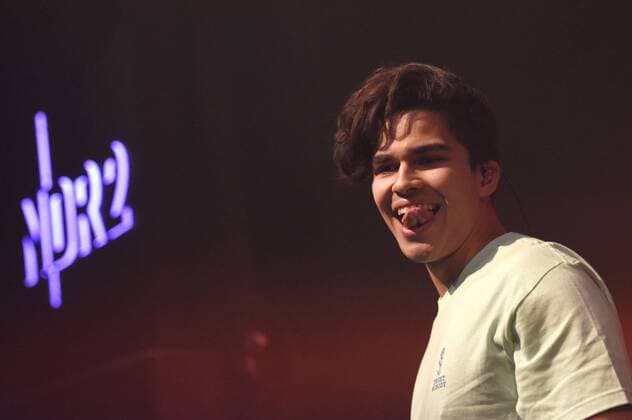 Alex Aiono live beim NDR 2 Soundcheck Neue Musik Festival 2017 im Jungen Theater. Göttingen, 16.09.2017