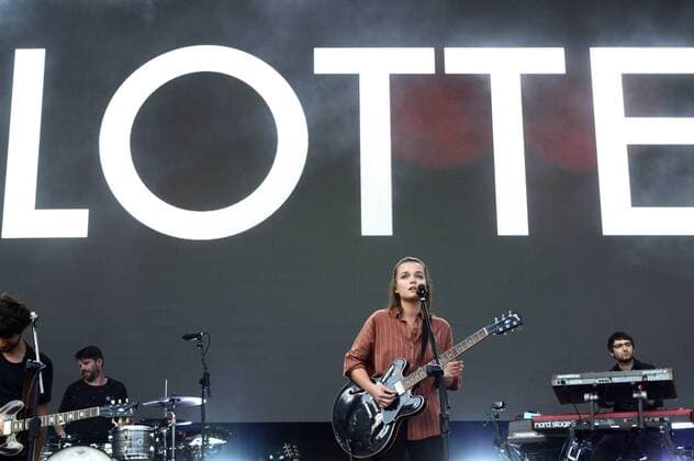 Lotte live beim NDR 2 Soundcheck Neue Musik Festival 2017 auf der City Stage. Göttingen, 16.09.2017
