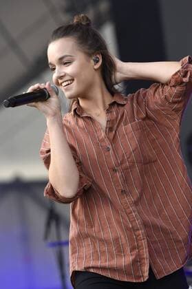 Lotte live beim NDR 2 Soundcheck Neue Musik Festival 2017 auf der City Stage. Göttingen, 16.09.2017