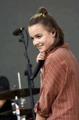 Lotte live beim NDR 2 Soundcheck Neue Musik Festival 2017 auf der City Stage. Göttingen, 16.09.2017