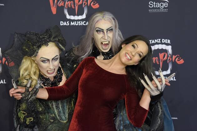 Bilder des Tages Nandini Mitra bei der Tanz der Vampire Musicalpremiere im Stage Theater an der Elbe in Hamburg am 17.09.2017