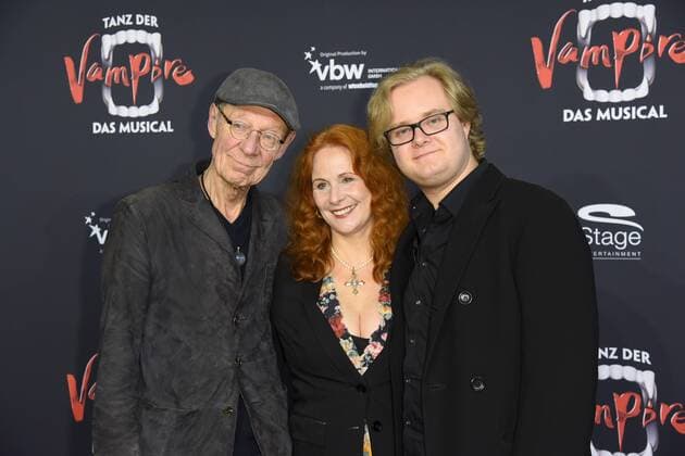 Hans Peter Korff mit Ehefrau Christiane Leuchtmann und Sohn Johannes Korff bei der Tanz der Vampire Musicalpremiere im Stage Theater an der Elbe in Hamburg am 17.09.2017
