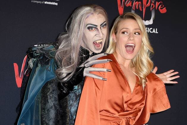 Bilder des Tages Vanessa Meisinger bei der Musical Premiere von Tanz der Vampire am 17.09.2017 in Hamburg Tanz der Vampire Musical Premiere in Hamburg, 2017