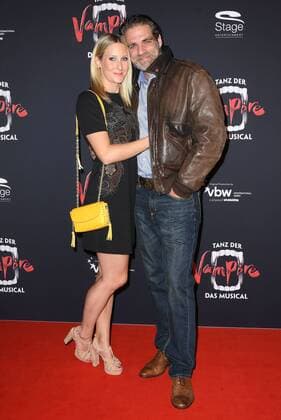 Carsten Spengemann mit seiner Freundin Julie Gross bei der Musical Premiere von Tanz der Vampire am 17.09.2017 in Hamburg Tanz der Vampire Musical Premiere in Hamburg, 2017