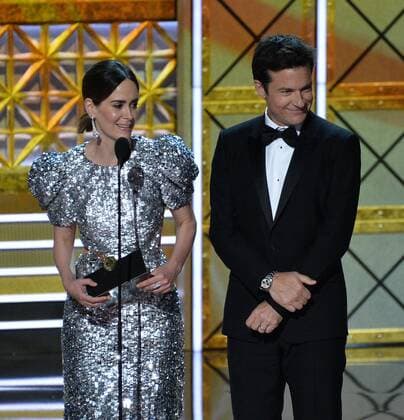 Actors Sarah Paulson and Jason Bateman onstage during the 69th annual Primetime Emmy Awards at Microsoft Theater in Los Angeles on September 17, 2017.  LAP201709170264 JIMxRUYMEN
