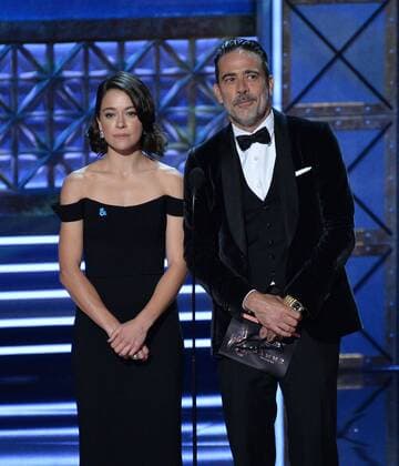 Actors Tatiana Maslany and Jeffrey Dean Morgan onstage during the 69th annual Primetime Emmy Awards at Microsoft Theater in Los Angeles on September 17, 2017.  LAP201709170329 JIMxRUYMEN
