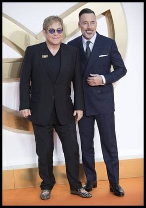 . 18 09 2017. London, United Kingdom. Sir Elton John and David Furnish arriving at the Kingsman: The Golden Circle premiere in London.  xStephenxLockx xi-Imagesx IIM-15899-0051