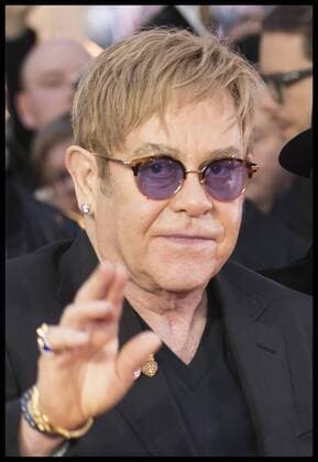 . 18 09 2017. London, United Kingdom. Sir Elton John arriving at the Kingsman: The Golden Circle premiere in London.  xStephenxLockx xi-Imagesx IIM-15899-0055