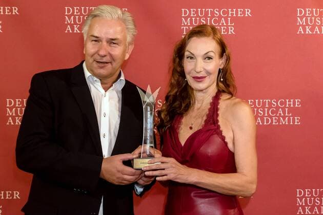 Klaus Wowereit, Ute Lemper (Musical Theater Ehrenpreis 2017) Deutscher Musical Theater Preis 2017 im Wintergarten Berlin in Berlin am 18.09.2017