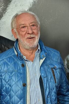 Schauspieler Dieter Hallervorden posiert am 20.09.2017 in Köln auf dem roten Teppich bei der Premiere des Films Rock my Heart im Kölner Cinedom. Kinostart 28.09.2017.