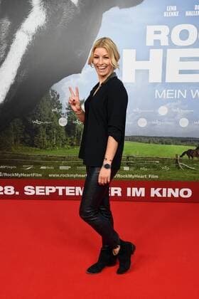 Moderatorin und Schauspielerin Annica Hansen posiert am 20.09.2017 in Köln auf dem roten Teppich bei der Premiere des Films Rock my Heart im Kölner Cinedom. Kinostart 28.09.2017.