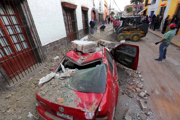 Erdbeben in Mexiko September 20, 2017 - EUM20170920NAC31.JPG .CIUDAD DE MEXICO EarthquakeSismo-EdoMex.- 20 de septiembre de 2017, aspectos de las afectaciones en municipio el Valle de Toluca por el sismo de 8.1 grados que ocurrio el dia 19 de septiembre de 2017. Foto: Agencia EL UNIVERSAL Jorge AlvaradoMAVC  - ZUMAu78_ 20170920_zaf_u78_036 Copyright: xElxUniversalx