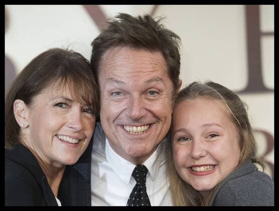 . 20 09 2017. London, United Kingdom. Brian Conley and family arriving at the Goodbye Christopher Robin world premiere in London.  xStephenxLockx xi-Imagesx IIM-15912-0035