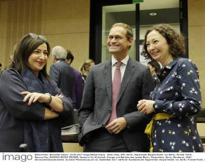 Dilek Kolat, SPD, Berlin, Regierender Bürgermeister von Berlin, Michael Müller, Ramona Pop, BÜNDNIS 90 DIE GRÜNEN, Senatorin für Wirtschaft, Energie und Betriebe des Landes Berlin, Deutschland, Berlin, Bundesrat, Wahl des Bundesratspräsidenten. In seiner Plenarsitzung am 22. September 2017 wählt der Bundesrat den Regierenden Bürgermeister von Berlin, Michael Müller, zu seinem neuen Präsidenten. Er tritt sein Amt zum 1. November an.