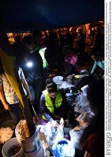 September 22, 2017 - EUM20170922NAC33.JPG.CIUDAD DE MEXICO SeismSismo-Ayuda.- Aspectos generales de los trabajos de rescate en el multifamiliar de Taxquena. Foto: Agencia EL UNIVERSALGuillermo PereaMAVC  - ZUMAu78_ 20170922_zaf_u78_038 Copyright: xElxUniversalx
