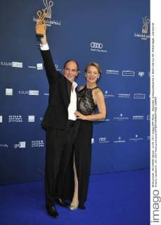 Deutscher Schauspielerpreis in Berlin Markus Off, Preistraeger, und Herriet Kracht, Laudatorin