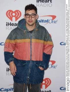 September 23, 2017 - Las Vegas, Nevada, United States of America - Jack Antonoff attends the 2017 iHeart Radio Music Festival on September 23, 2017 at T-Mobile Arena in Las Vegas , Nevada Las Vegas United States of America - ZUMAt114 20170923_zap_t114_141 Copyright: xMarcelxThomasx