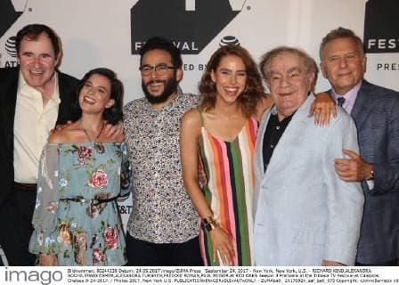 September 24, 2017 - New York, New York, U.S. - RICHARD KIND,ALEXANDRA SOCHA,ENNIS ESMER,ALEXANDRA TURSHEN,FREDDIE ROMAN,PAUL REISER.at RED OAKS Season 3 Premiere.at the Tribeca TV Festival at Cinepolis Chelsea.9-24-2017. Photos 2017. New York U.S. - ZUMAba9_ 20170924_zaf_ba9_075 Copyright: xJohnxBarrettx