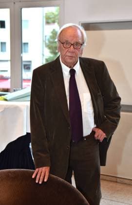 Der Schriftsteller Jürgen Becker, aufgenommen am 25.09.2017 in Köln anlässlich eines Empfangs zu seinem 85. Geburtstag. *** the Writer Jürgen Becker Date at 25 09 2017 in Cologne during a Reception to his 85 Birthday