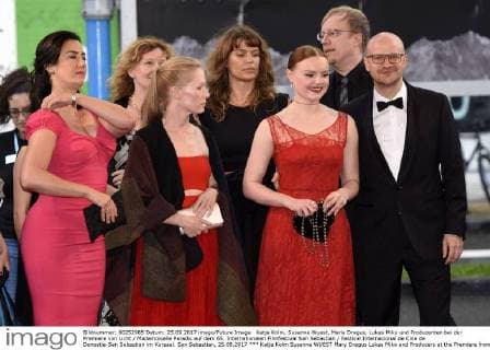 Katja Kolm, Susanne Wuest, Maria Dragus, Lukas Miko und Produzenten bei der Premiere von Licht Mademoiselle Paradis auf dem 65. Internationalen Filmfestival San Sebastian Festival Internacional de Cine de Donostia-San Sebastian im Kursaal. San Sebastian, 25.09.2017