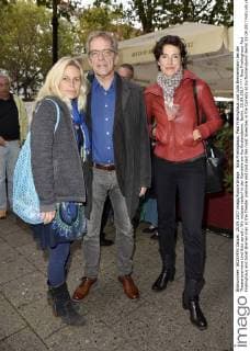 Nina Frielinghaus, Paul Frielinghaus und Julia Bremermann bei der Theaterpremiere Und Gott sprach: Wir müssen reden! in der Komödie am Kurfürstendamm. Berlin, 25.09.2017