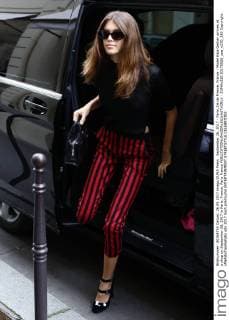 September 26, 2017 - Paris, Ile de France, France - Model Kaia Gerber arrives at a shop on September 26, 2017 in Paris, France. Paris France  - ZUMAn230 20170926_zaa_n230_283 Copyright: xMehdixTaamallahx