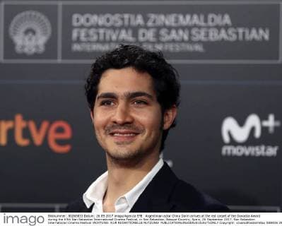 Argentinian actor Chino Darin arrives at the red carpet of the Donostia Award during the 65th San Sebastian International Cinema Festival, in San Sebastian, Basque Country, Spain, 26 September 2017. San Sebastian International Cinema Festival !ACHTUNG: NUR REDAKTIONELLE NUTZUNG!  Copyright: xJuanxEtxezarretax SSB026 20170926-636420669295930281