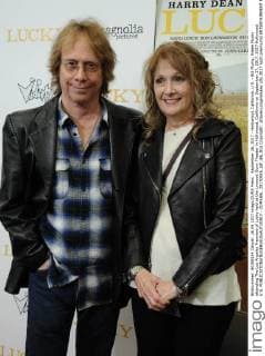 September 26, 2017 - Hollywood, California, U.S. - Bill Mumy, Eileen Mumy attending The Los Angeles Premiere of Lucky held at the Linwood Dunn Theater in Hollywood, California on September 27, 2017. 2017 Hollywood U.S. - ZUMAl86_ 20170926_zaf_l86_015 Copyright: xDavexLongendykex