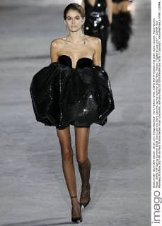 Paris Fashion Week. Défile PAP Printemps-Ete 2018. Saint Laurent. Paris Fashion Week. Défile PAP Spring-Summer 2018. Saint Laurent. Saint Laurent, spring-summer 2018 Paris, France **Editorial use only** 220994 Guy Marineau Starface 2017-09-26 Paris France Gerber, Kaia; Vaccarello, Anthony  Copyright: xGuyxMarineaux STAR_220994_110