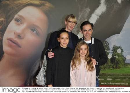 Oscar Otrega, Uta Hansen mit den Kindern Josephine und Elise Ankunft zur Premiere von Rock My Heart im Cinemaxx in Berlin am 27.09.2017