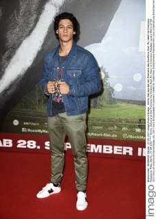 Emilio Sakraya bei der Premiere des Kinofilms Rock My Heart im Cinemaxx Potsdamer Platz. Berlin, 27.09.2017