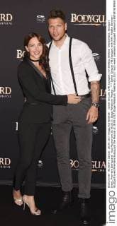Daniel Ginczek (VfB Stuttgart) mit Ehefrau Wiebke. Deutschland, Stuttgart: Event, Premiere Bodyguard - Das Musical am 28.09.2017, Stage Palladium Theater.